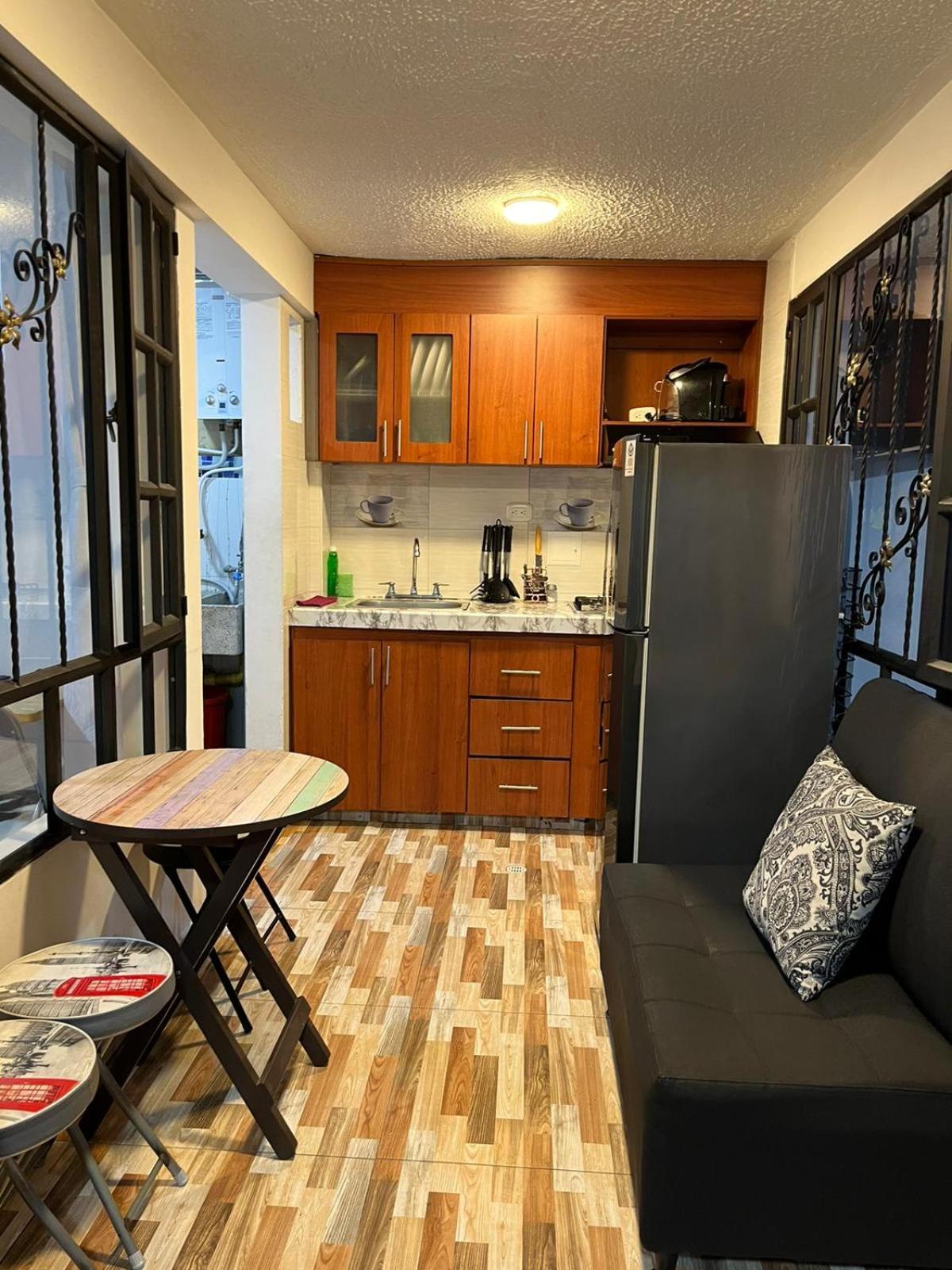 Apartasuite Privado Cerca Al Aeropuerto Appartement Bogotá
